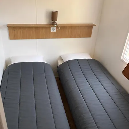 Campingplads Mobil Neuf 35m2 Clim Fibre Tv 3 A 2 Min 6 Personnes Porto-Vecchio (Corsica)